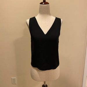 Aritzia lovers! Babaton brand - black XS sleeveless blouse
